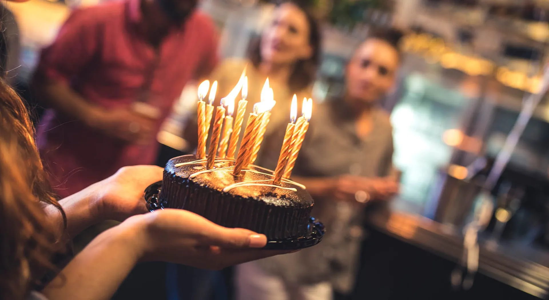 How to organize a birthday party at home: ideas and recipes